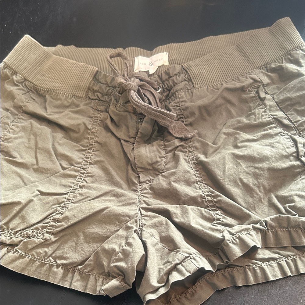 Lou & Grey Khaki Cargo Shorts